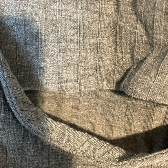 SOPHIE RUE Grey Ribbed V-Neck Surplice Long Sleeve Crop - Picture 5 of 7